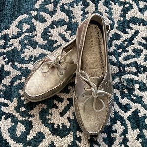Sperry Topsider gold metallic shoes - size 10 - like new!